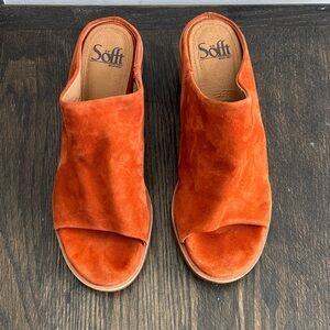 Sofft Carrey slide sandals, suede, pumpkin, 1.75” heel, size 8.5